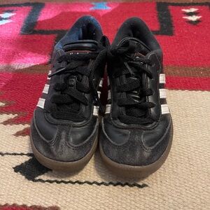 Adidas Black and white Samba Sneakers little kids 10.5
